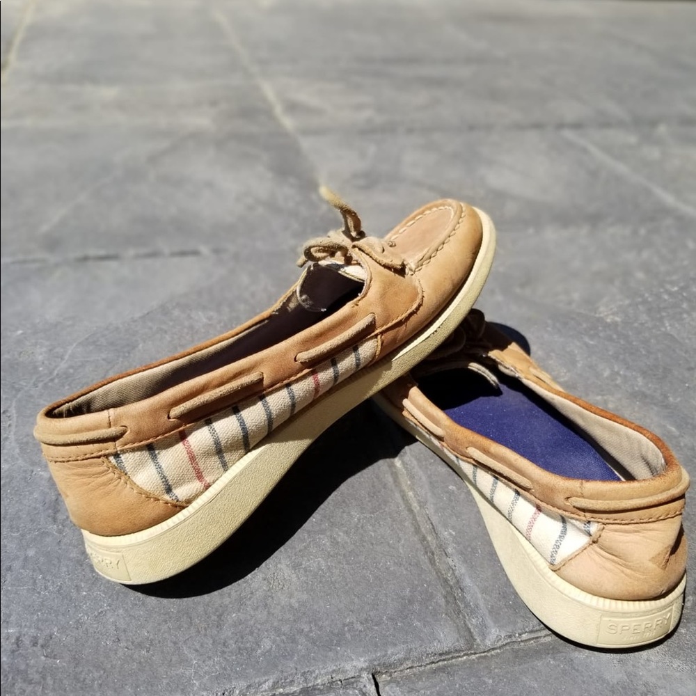Womans Sperrys